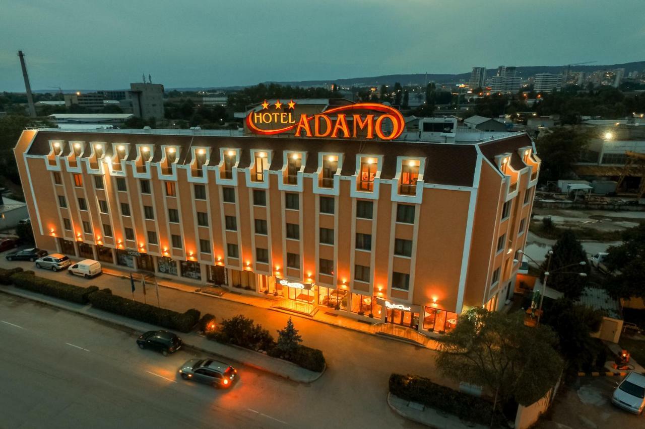 Adamo Hotel Varna Bagian luar foto